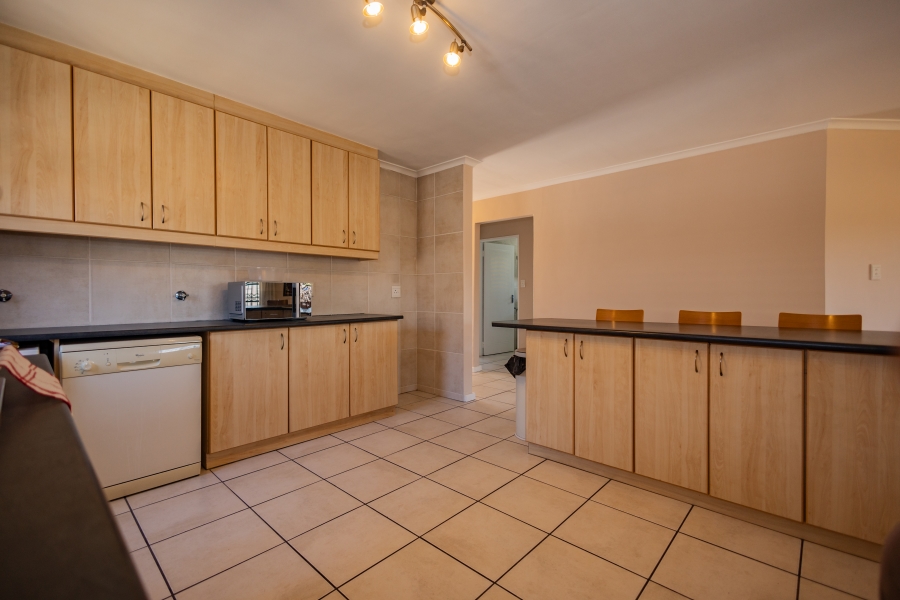 3 Bedroom Property for Sale in Tara Western Cape